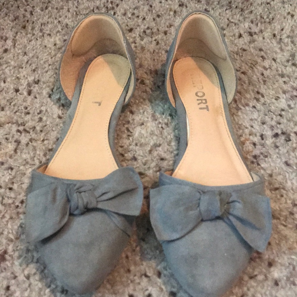 Grey Report flats
